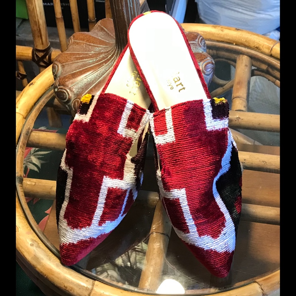 SUFI SHOES **RED CROSS Pair** Handmade Boho Luxury NWOTs EU Sz 39 USA 8.…